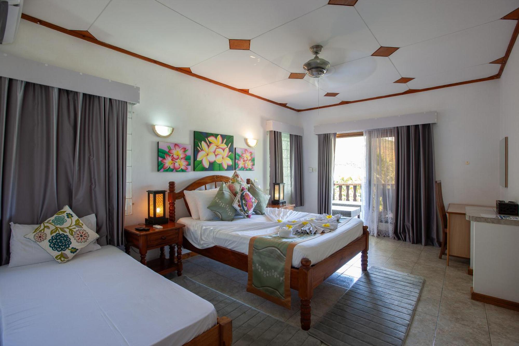 Sea View Lodge Baie Sainte Anne Εξωτερικό φωτογραφία