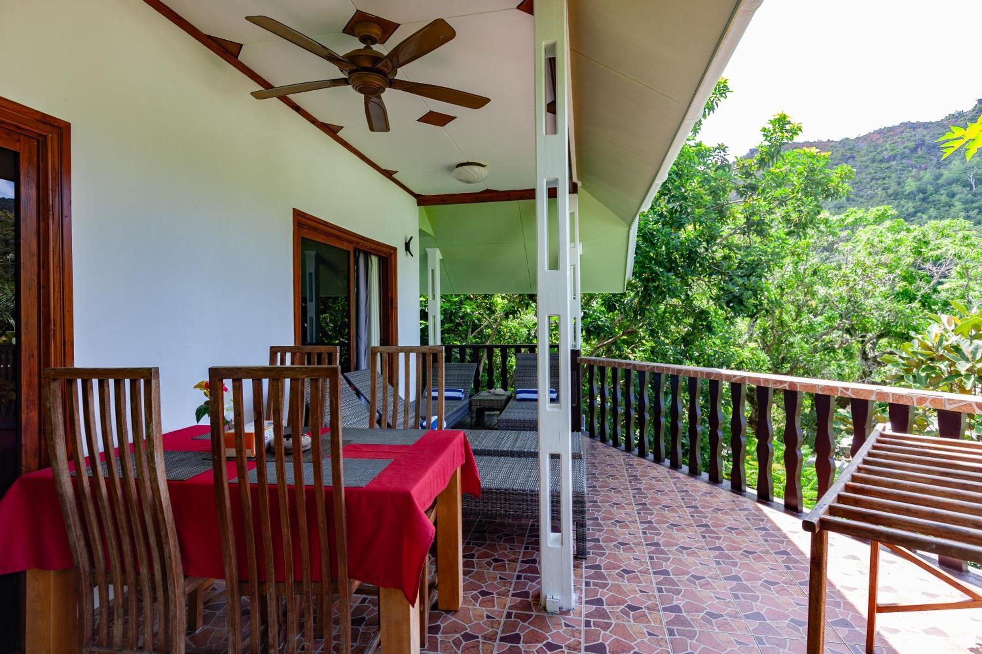 Sea View Lodge Baie Sainte Anne Εξωτερικό φωτογραφία