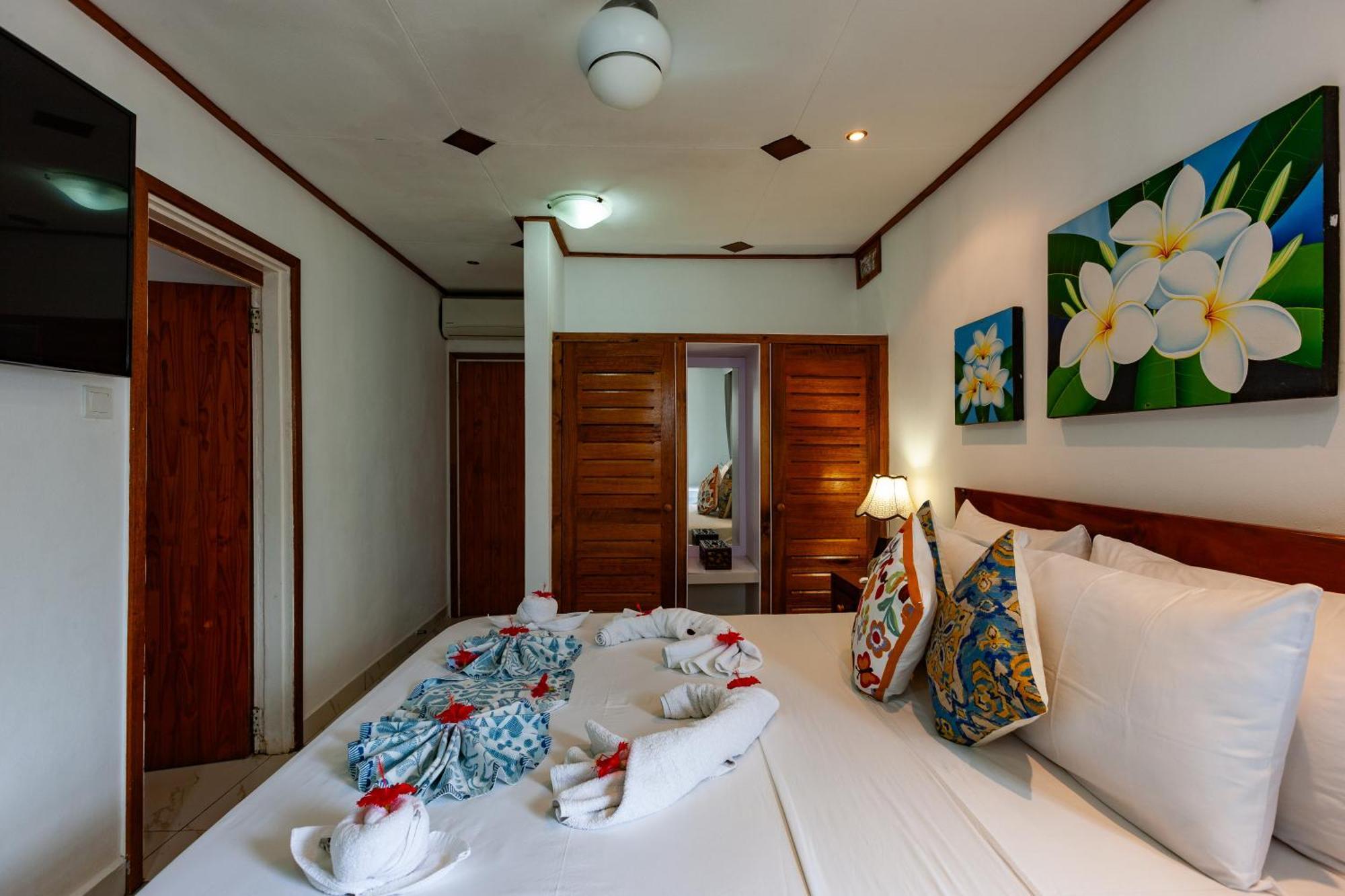 Sea View Lodge Baie Sainte Anne Εξωτερικό φωτογραφία