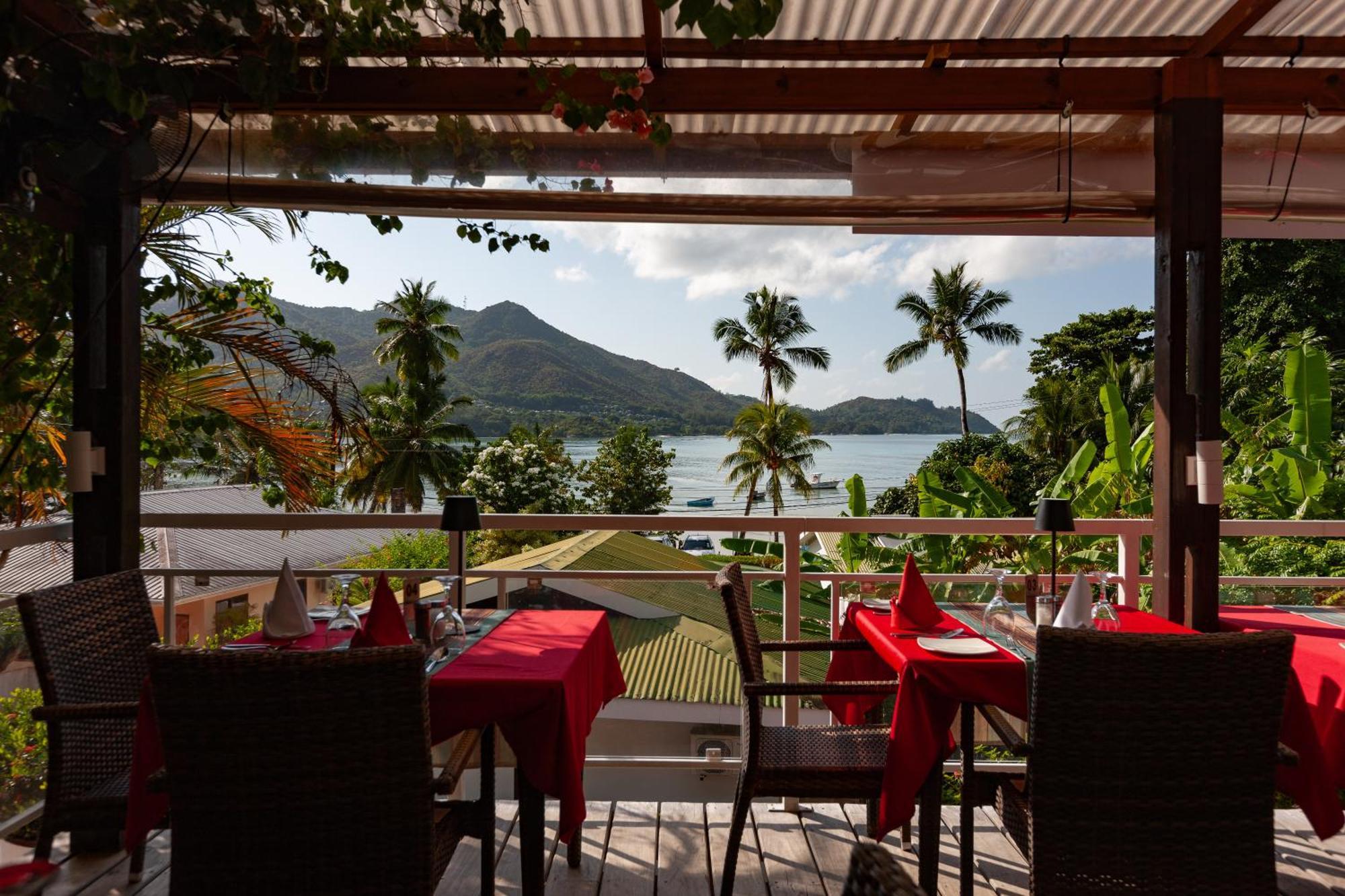 Sea View Lodge Baie Sainte Anne Εξωτερικό φωτογραφία