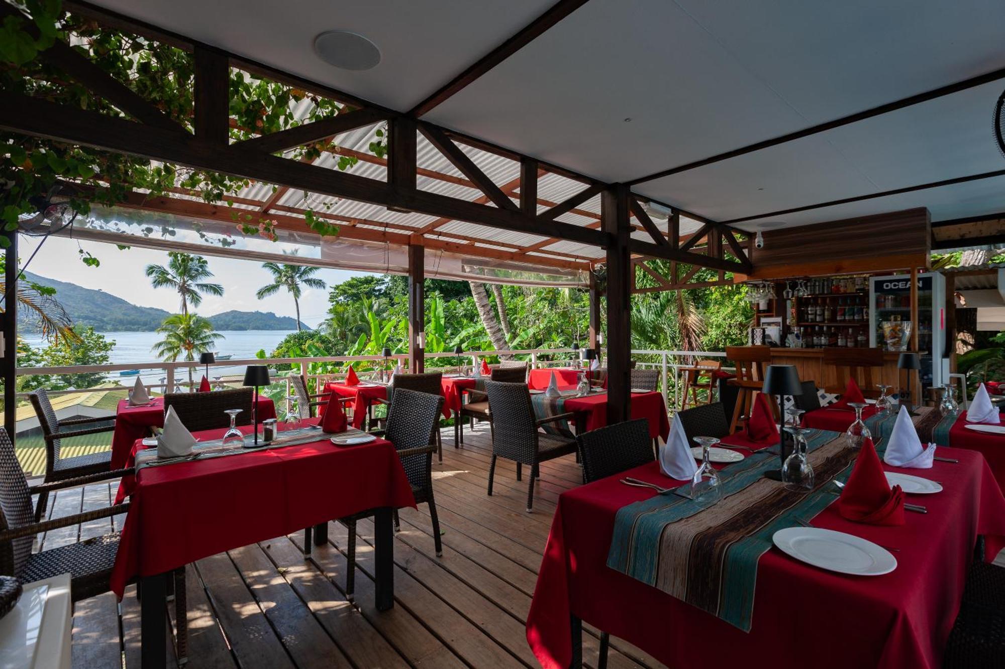 Sea View Lodge Baie Sainte Anne Εξωτερικό φωτογραφία