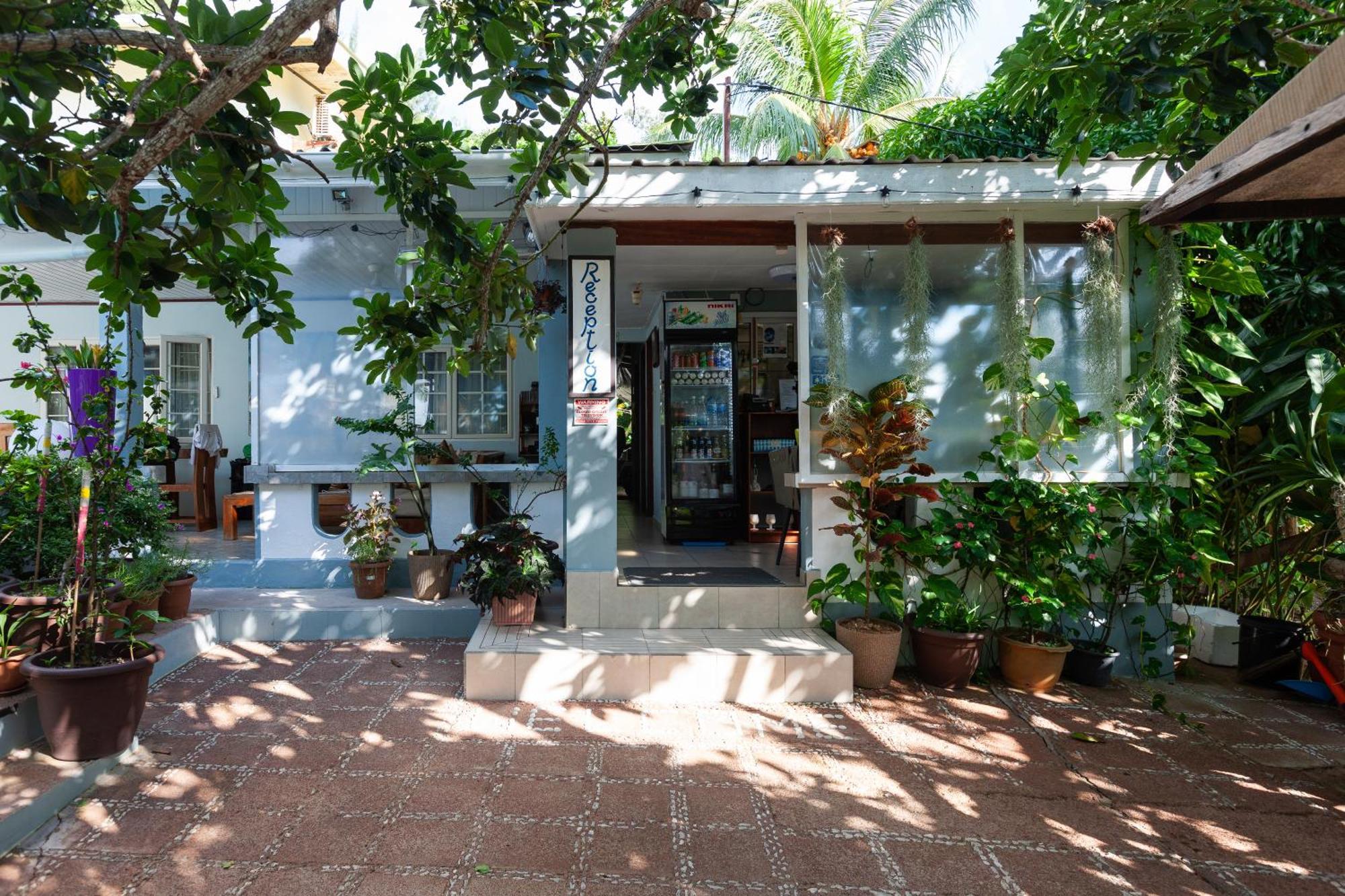 Sea View Lodge Baie Sainte Anne Εξωτερικό φωτογραφία