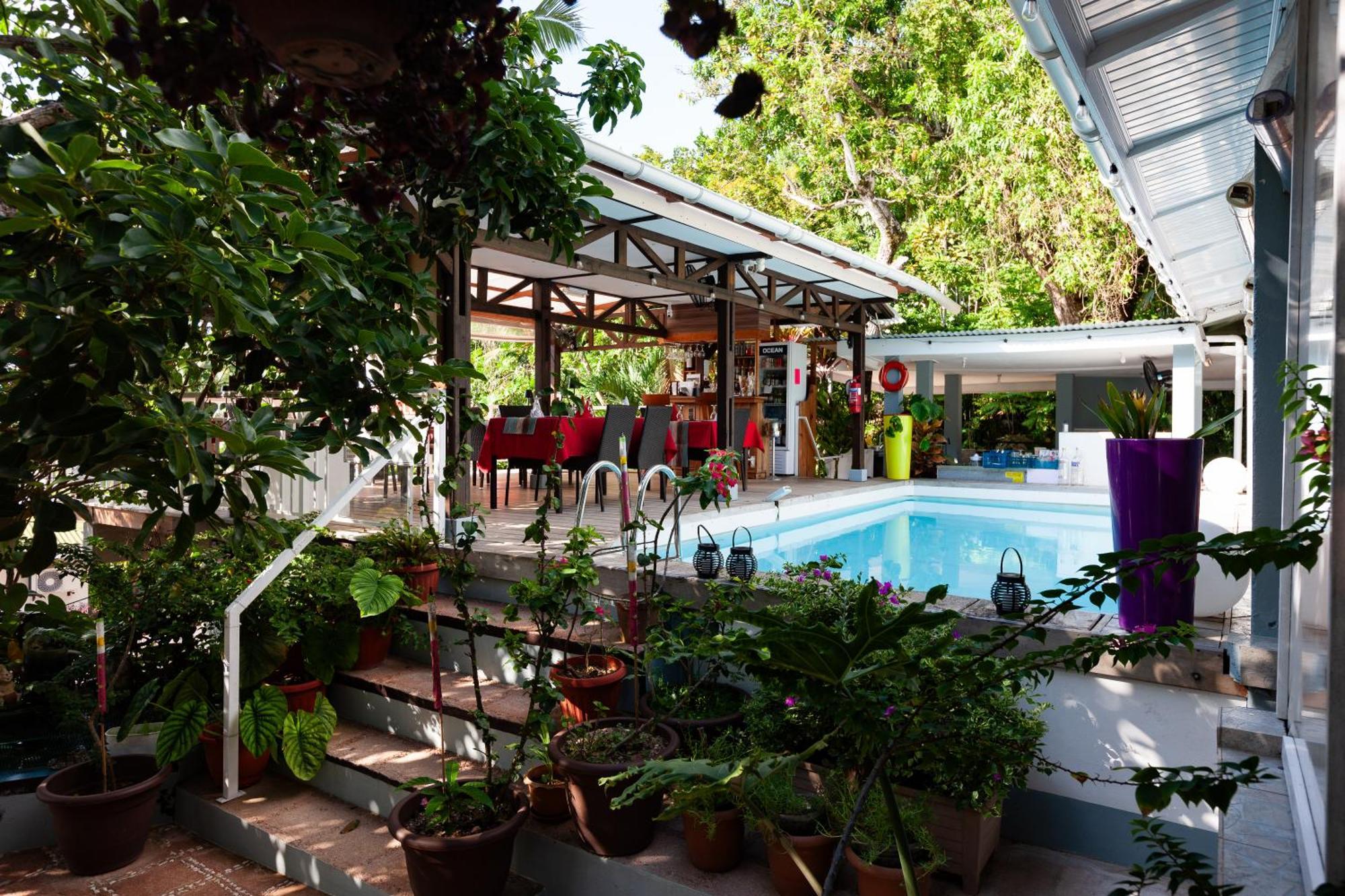 Sea View Lodge Baie Sainte Anne Εξωτερικό φωτογραφία
